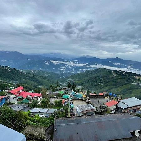 The Village Den , B&B Darjeeling Дарджилинг Екстериор снимка
