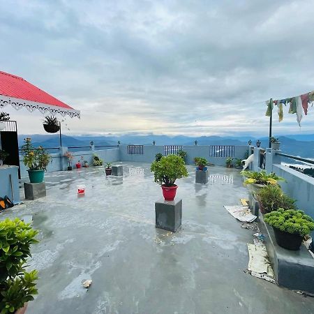 The Village Den , B&B Darjeeling Дарджилинг Екстериор снимка
