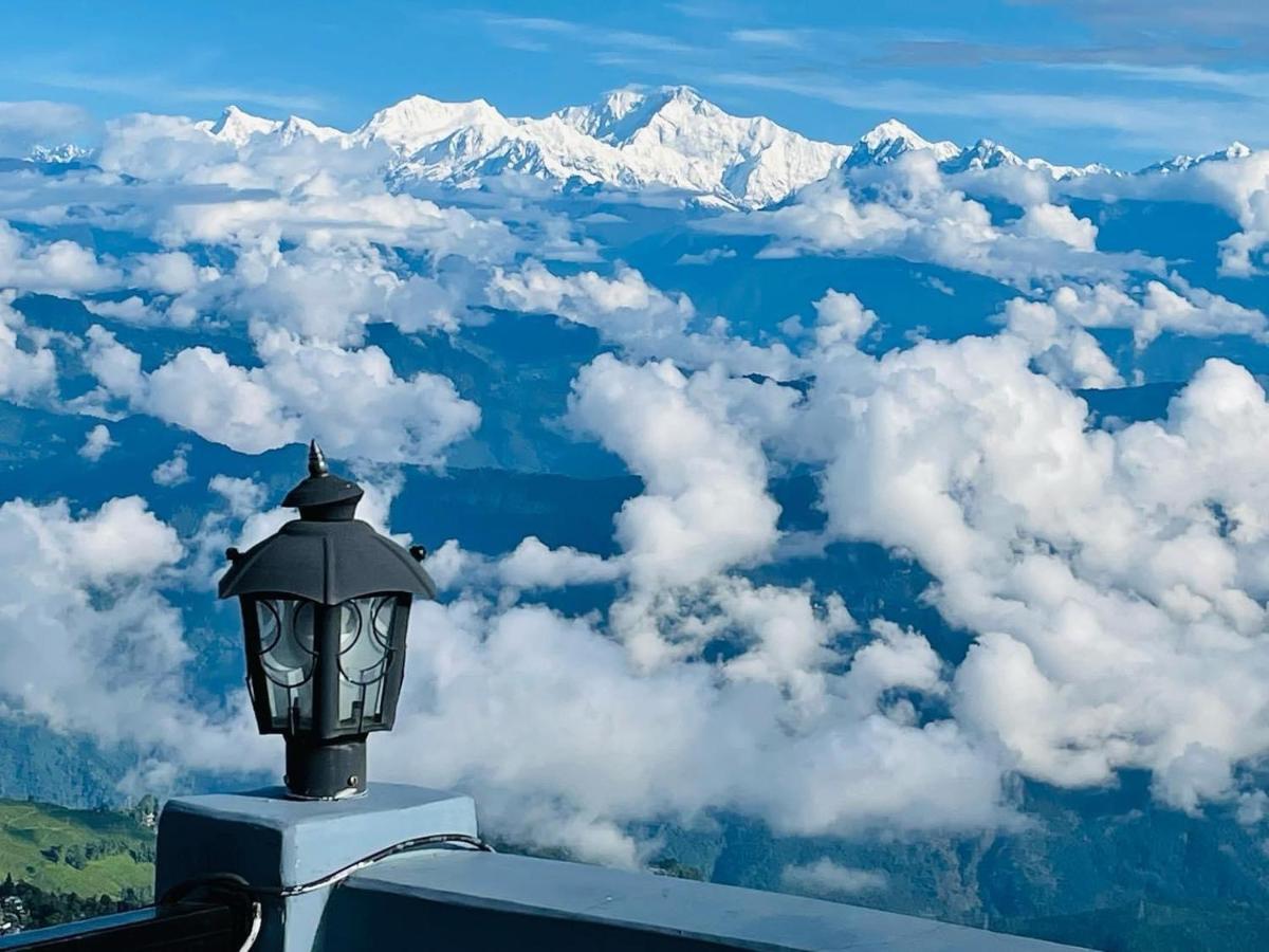 The Village Den , B&B Darjeeling Дарджилинг Екстериор снимка