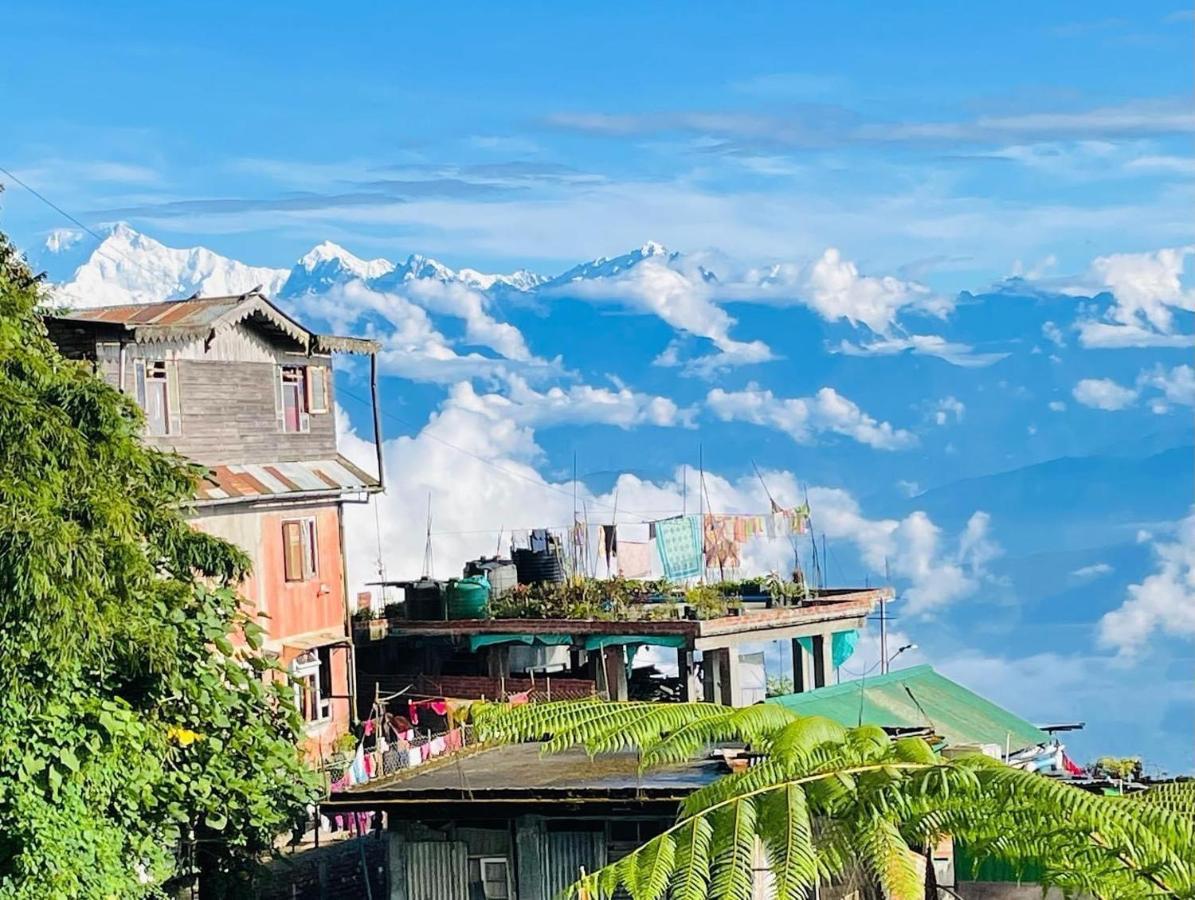 The Village Den , B&B Darjeeling Дарджилинг Екстериор снимка